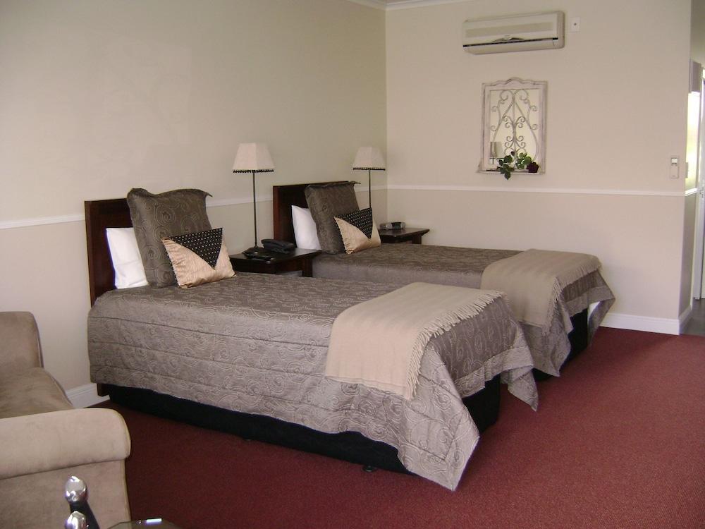 Lodge Bordeaux Whangarei Bagian luar foto