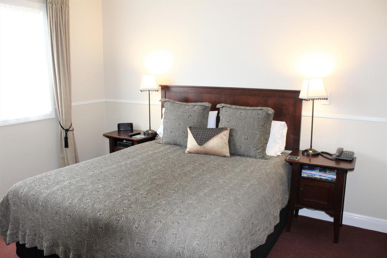 Lodge Bordeaux Whangarei Bagian luar foto