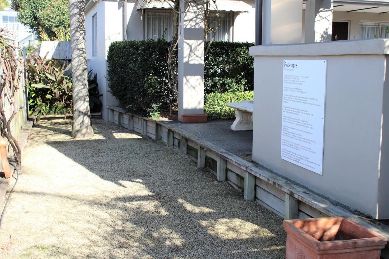 Lodge Bordeaux Whangarei Bagian luar foto